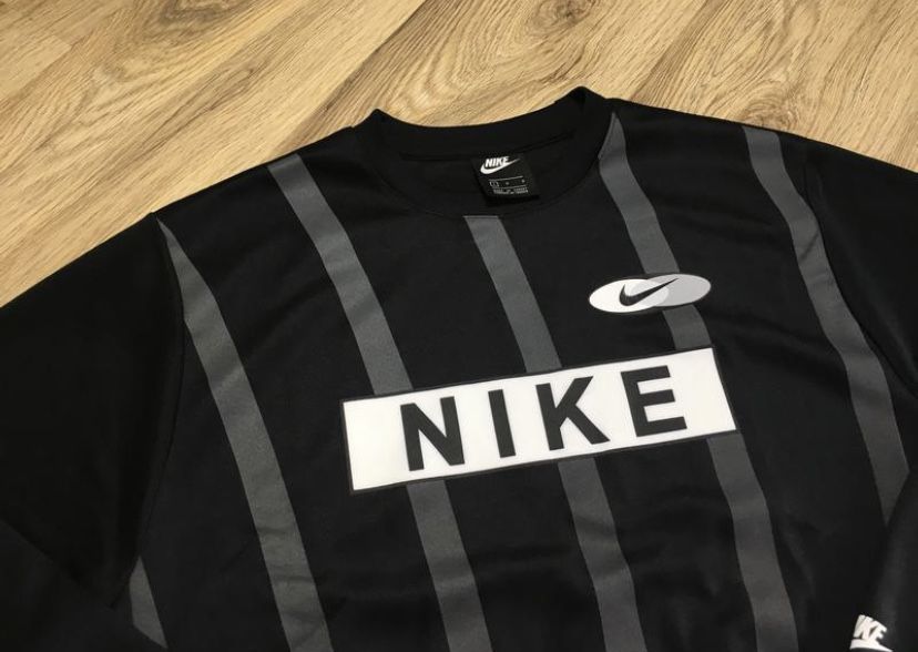 Світшот від Nike