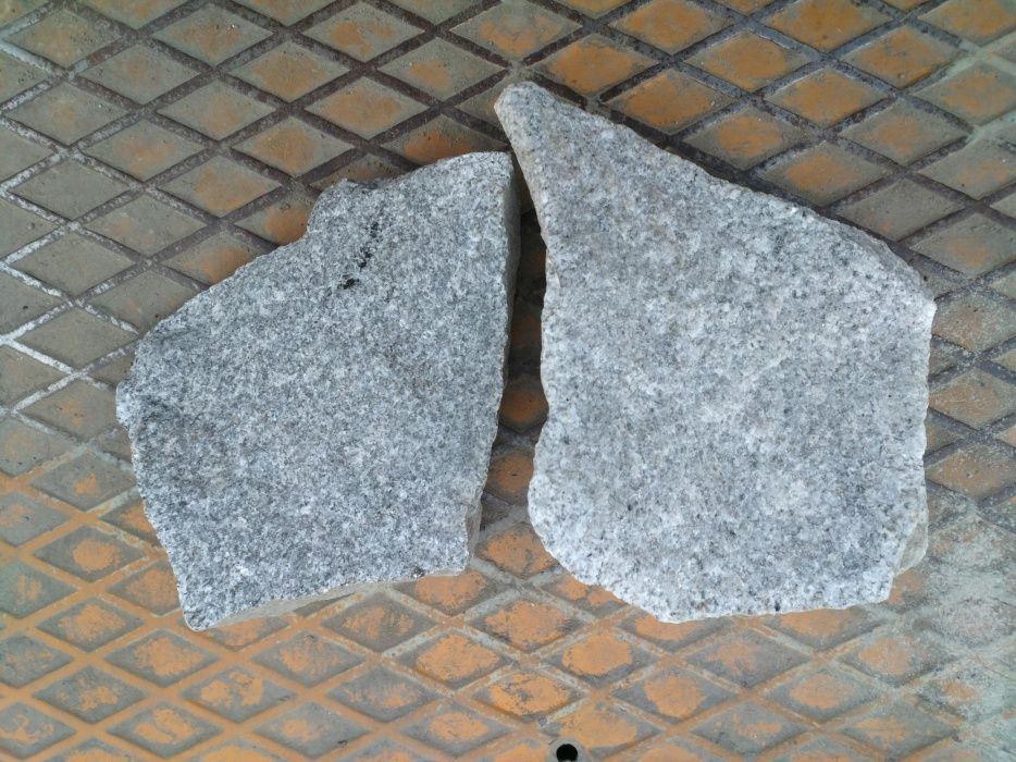 Granit łupek kamien do gabionów bruk szary mieszanka skala