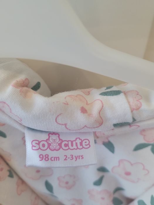 Kamizelka z kapturem 98