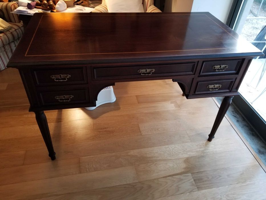 Escrivaninha de Madeira