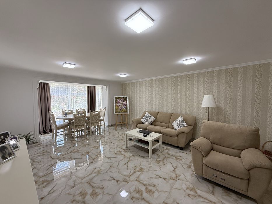 Терміново таунхаус навпроти парку Шевченка