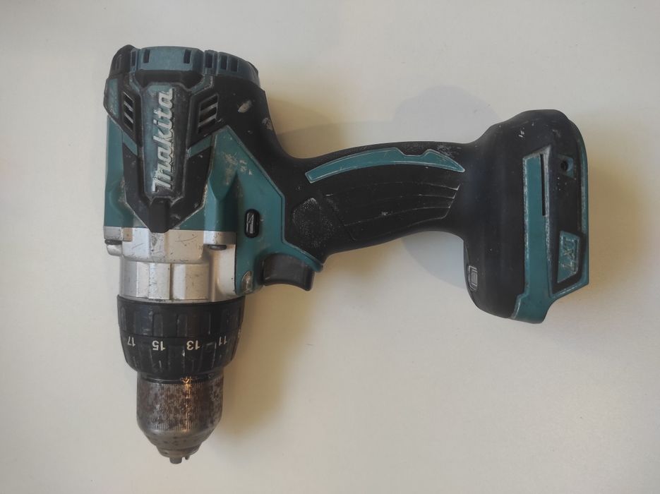 Makita DDF 481 wkrętarka 18V LXT uszkodzona