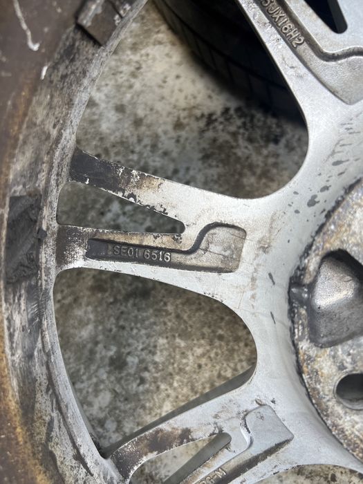 Шини с дисками Skoda Seat Audi VAG 215/55 R16 Літо 2015 рік Michelin 80%  5.112 розболтовка