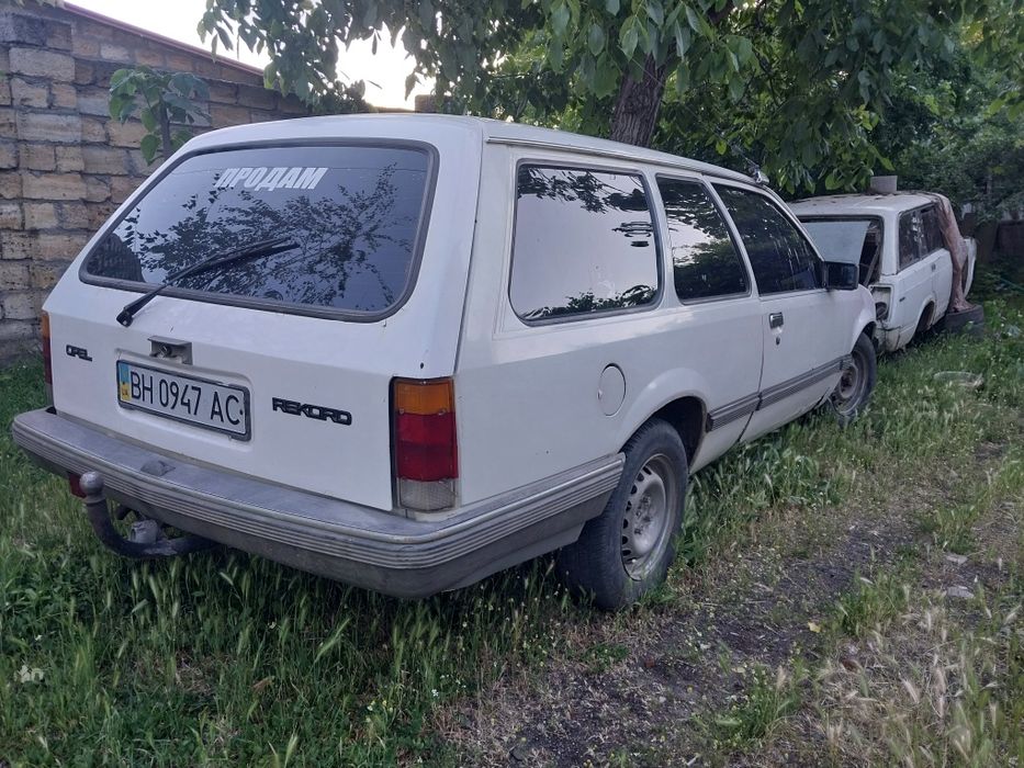 Опель Рекорд Караван Opel Rekord Запчасти Рекорд универслал