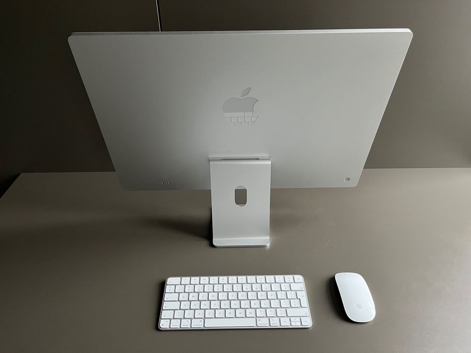 Sprzedam komputer Apple iMac 24"