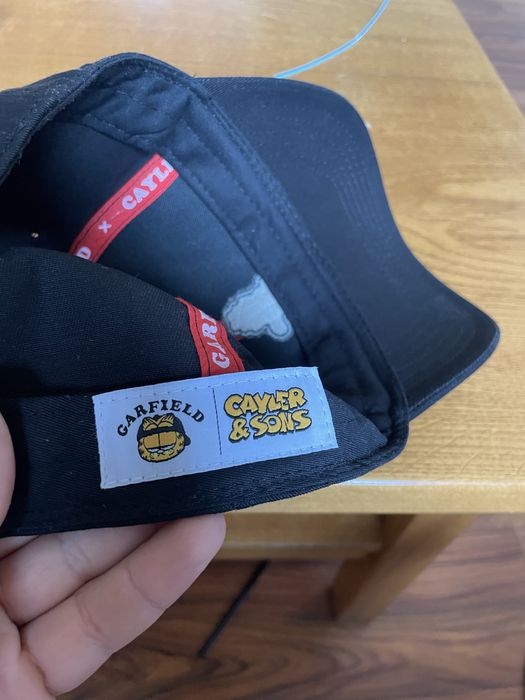 czapka z daszkiem Garfield Curved Cap marki Cayler & Sons Rozmiar One Size