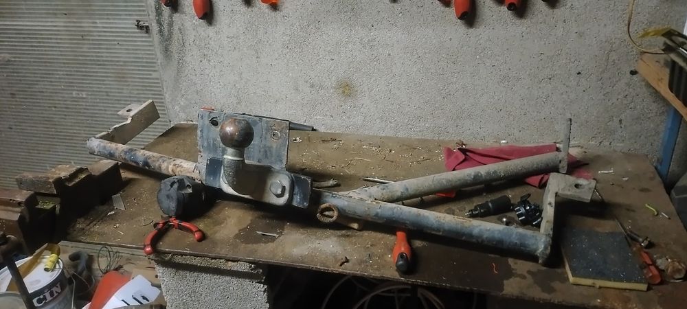 Engate reboque Toyota Hiace IV