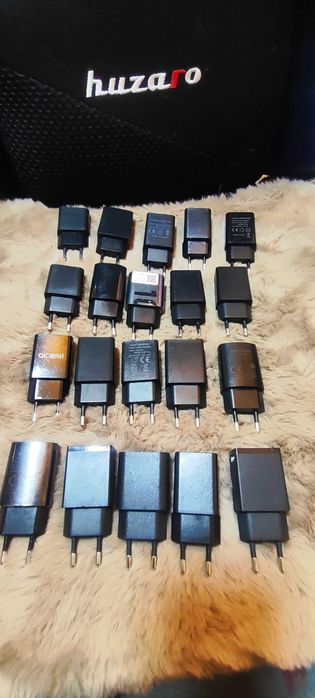 mix elektroniki kable sata komputerowe żarówki Ładowarki całe pudło
