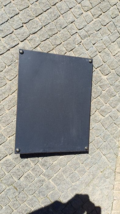 Tabuleiro mesa bordado em ponto cruz com  Vidro