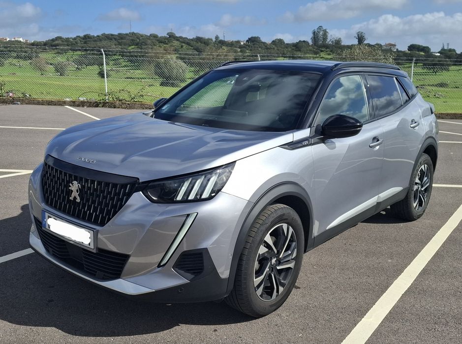 Peugeot 2008 GT ainda na garantia