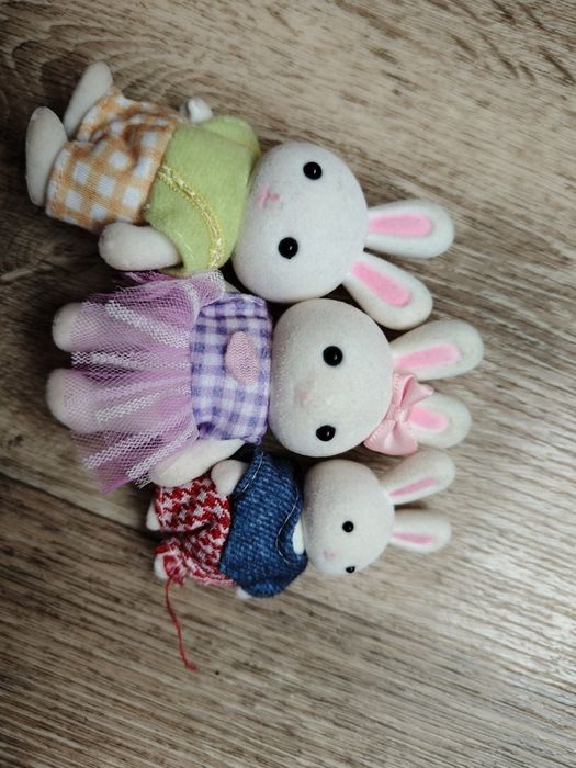 Іграшки Доні, Діззі, та зайченята та котята