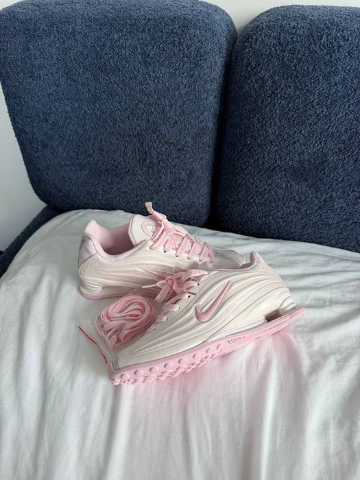 Кросівки Кроссовки NIKE SHOX R4 PINK FOAM  PEARL PINK Розовый Рожевий Кросовки демісезон
