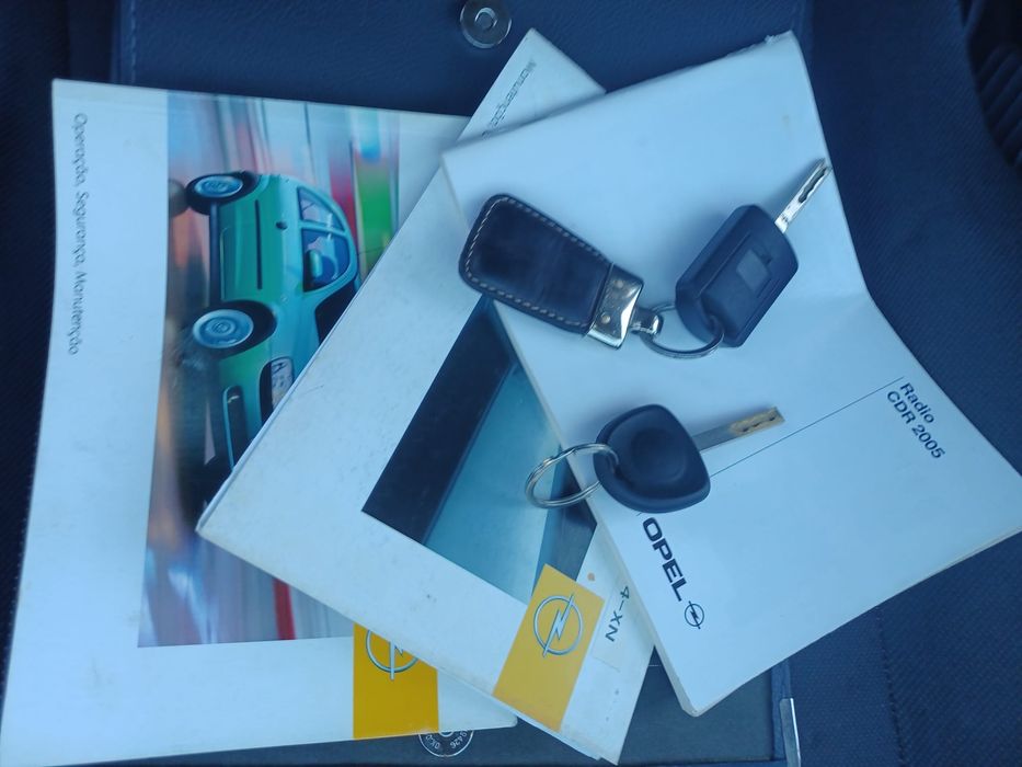 OPEL CORSA 1.2 ENJOY muito bom estado  dois donos