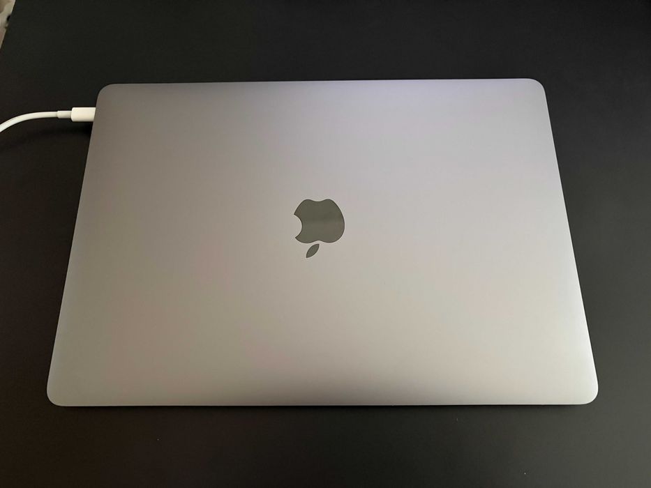 Macbook Air 13'' M1 - 256GB / 8GB RAM - Como novo com garantia