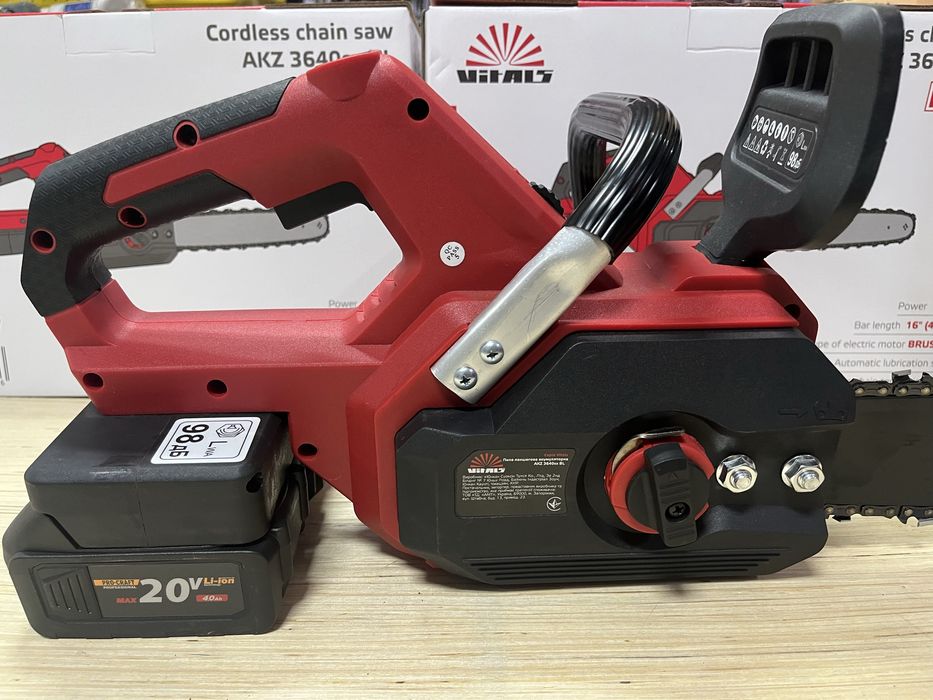 Пила акумуляторна Vitals AKZ 3640sx BL М18/ 1,8 кВт/ шина 40см/ Гарантія 3роки