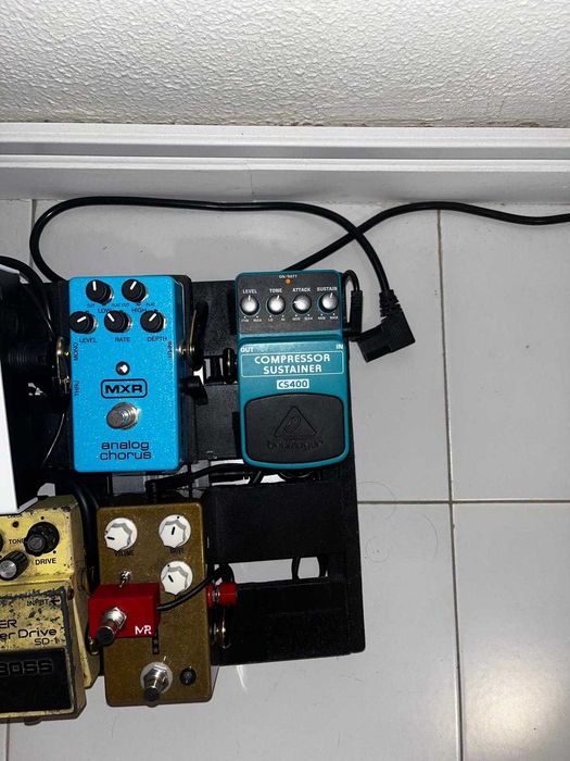 Pedal Behringer CS400 Compressor Sustainer