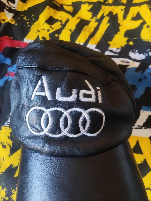 Czapka z daszkiem bejsbolówka skórzana Audi