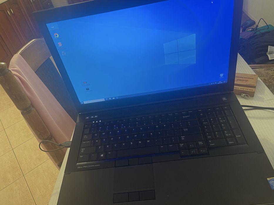 Laptop Dell Precision M6800 | i7-4810MQ | 16 GB RAM | SSD 500 GB | Quadro K3100M 4 GB