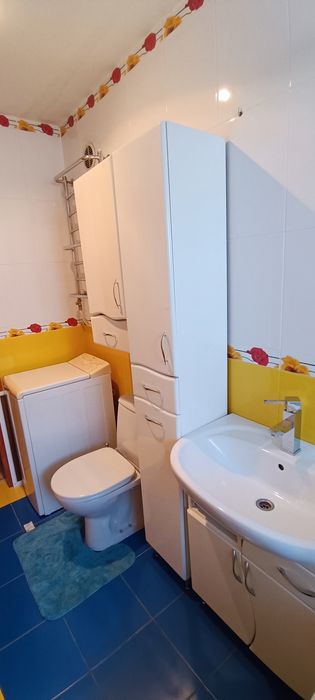 Продаж 2к квартири. з гаражем 30м2 в м. Кіцмань