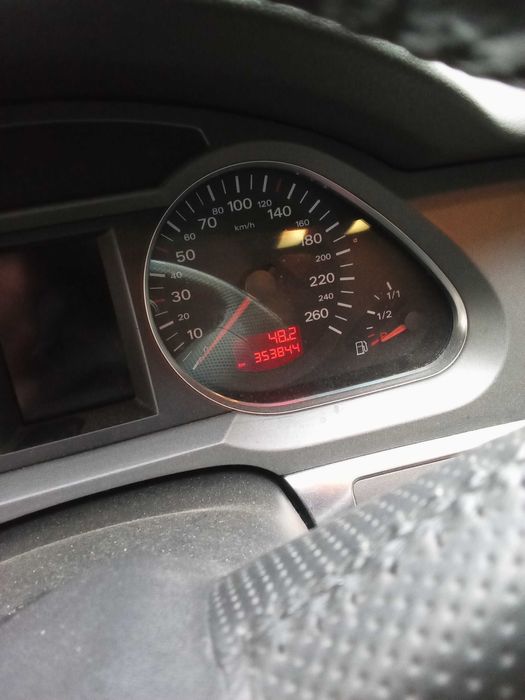 Автомобіль ауді А6