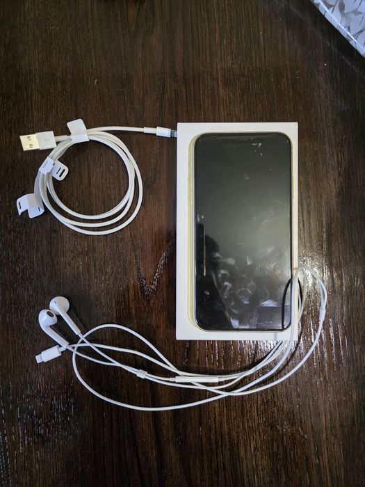 Iphone 11 (64GB) Yellow