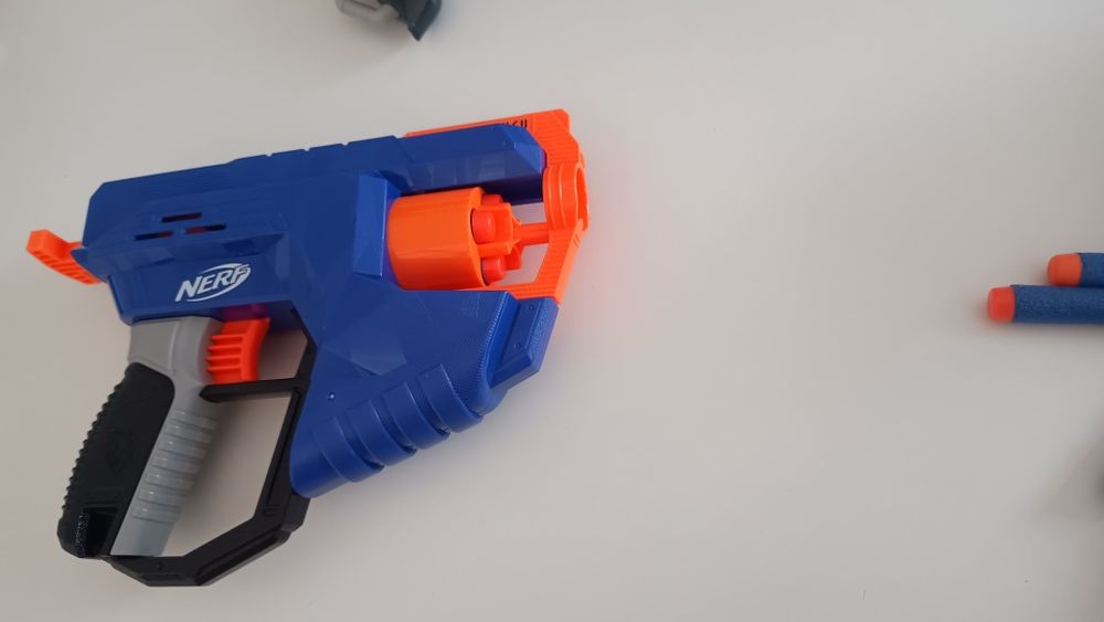 Nerf Scout MK II pistolet ze strzałkami