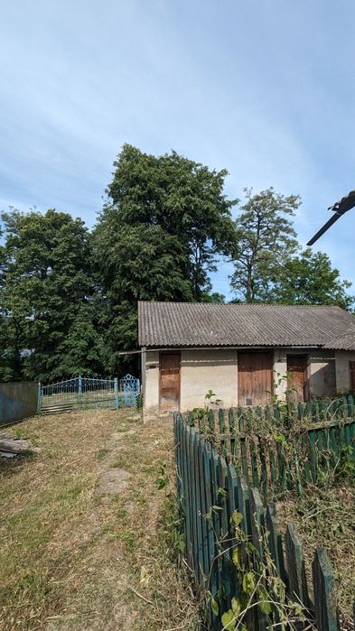 Будиночок біля р. Дністер