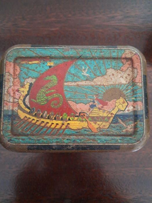 Caixas de lata antigas