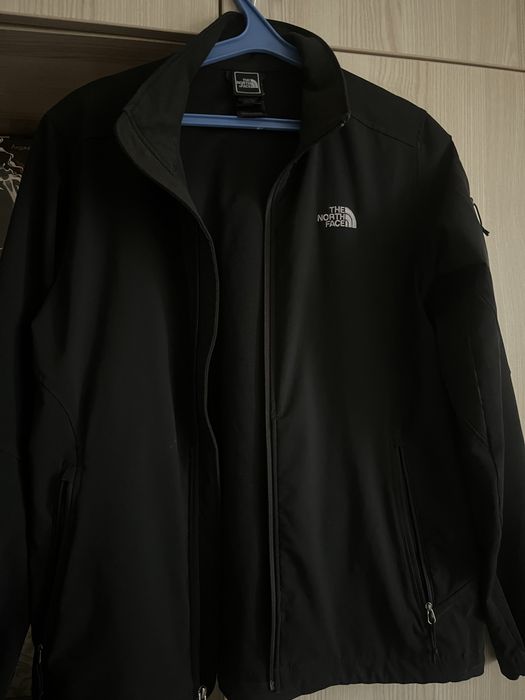 Вітровка The North Face жіноча чорна, розмір L,але підходить і на М