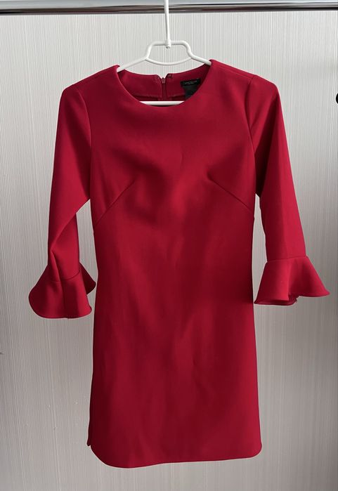 Червона міні сукня