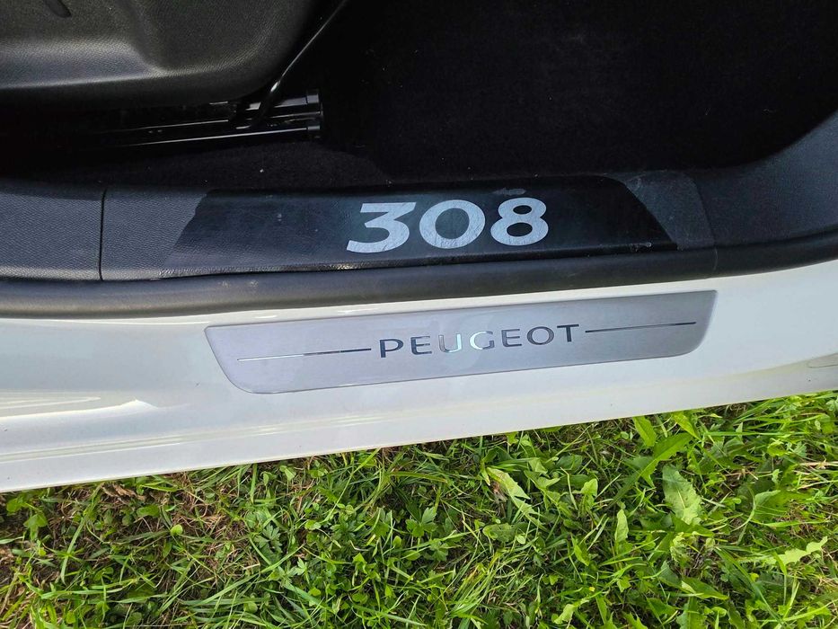 peugeot 308 PureTech 1.2 benzyna