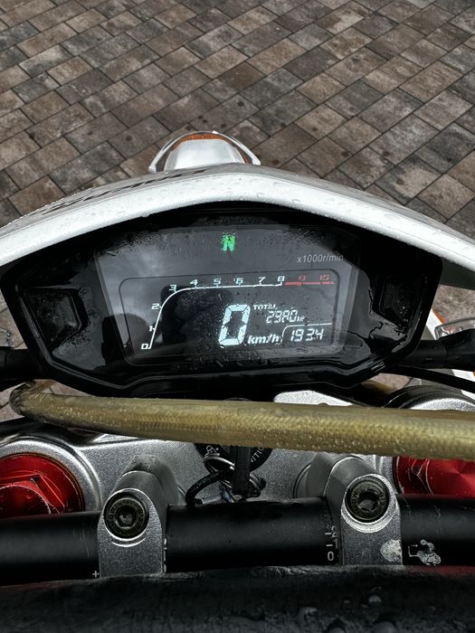 Hornet Dakar 250pro