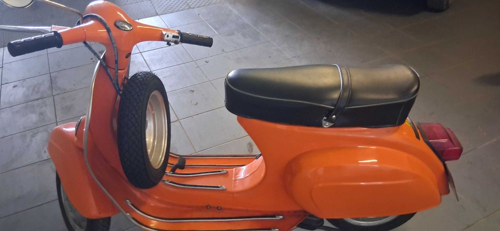 Vespa 50s Em muito bom estado