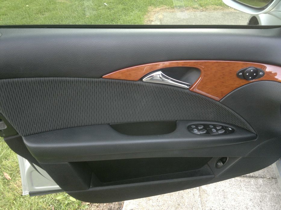 Mercedes W211 lift  E200.  drogi bo musi