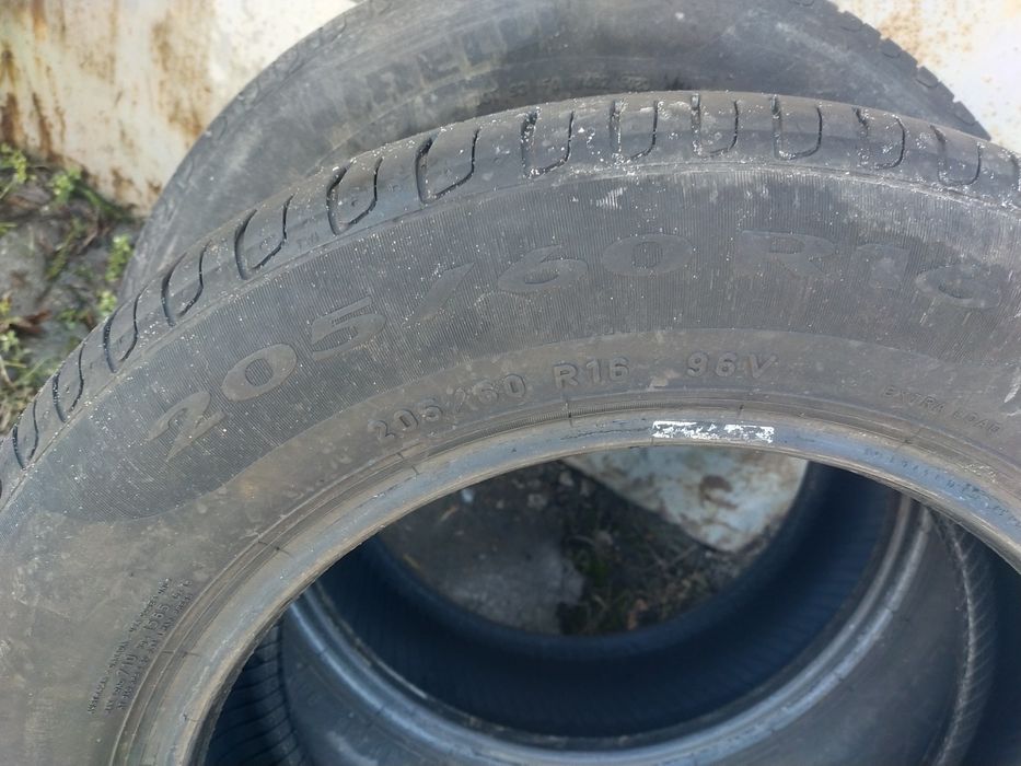 Продам резину 205 60 r16