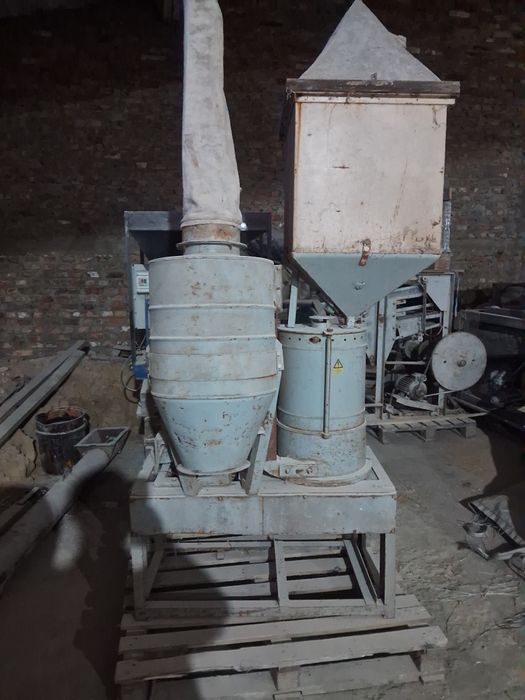 Продам шелушильно шліфовочний станок для зерна