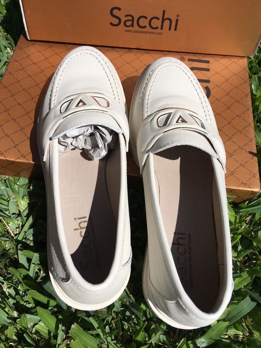 Sapatos brancos bege SACCHI 38