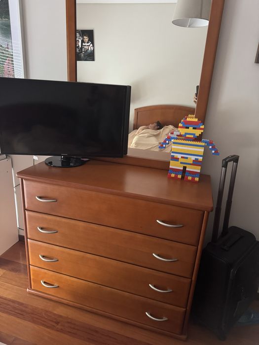 Vendo mobila de quarto de casal