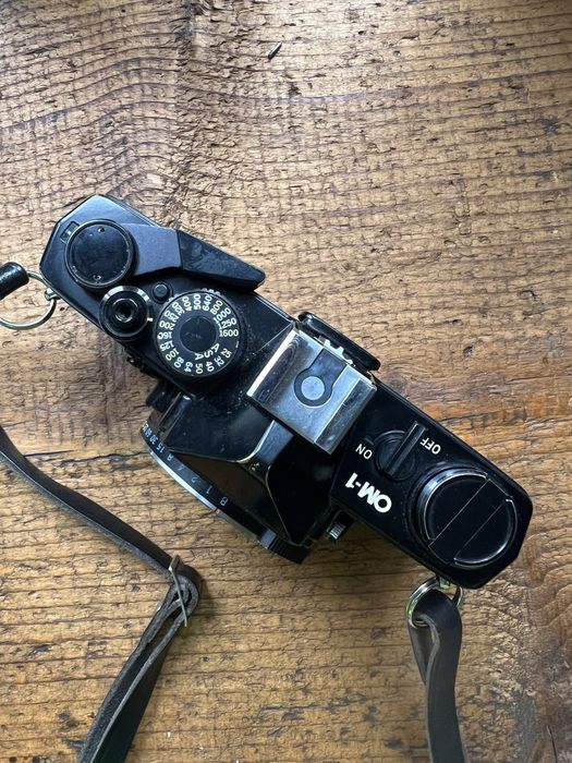 Camara Fotografica Olympus Om-1 preta