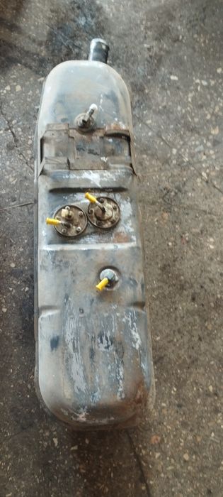 Бак УАЗ патриот, левый и правый