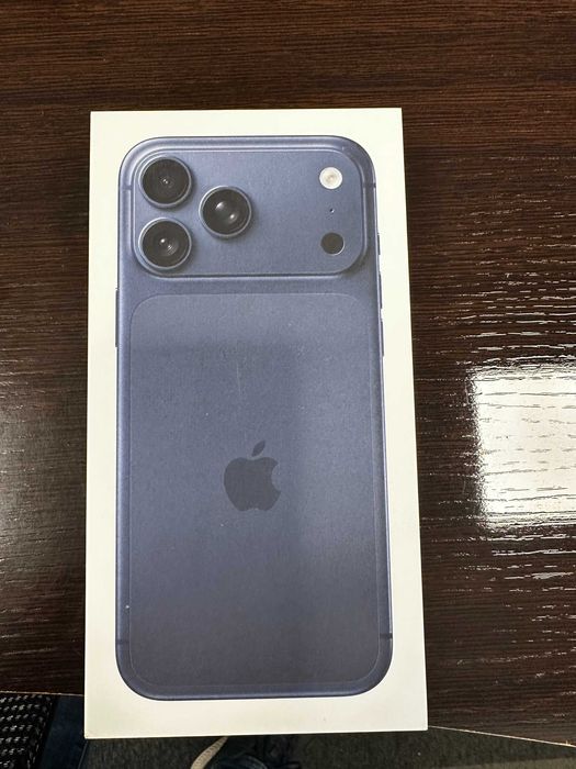 Iphone 17 Pro Max 512 GB ( Azul Escuro )