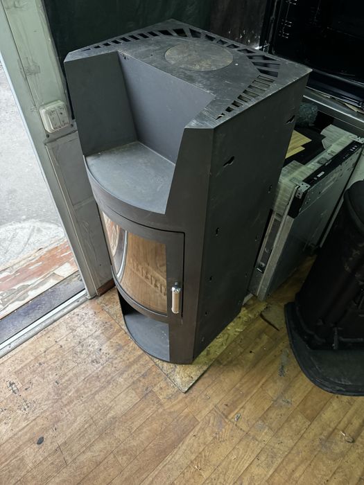 Німецький камін твердопаливний