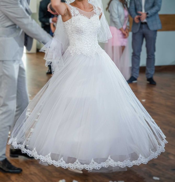 Suknia ślubna rozmiar 34/36