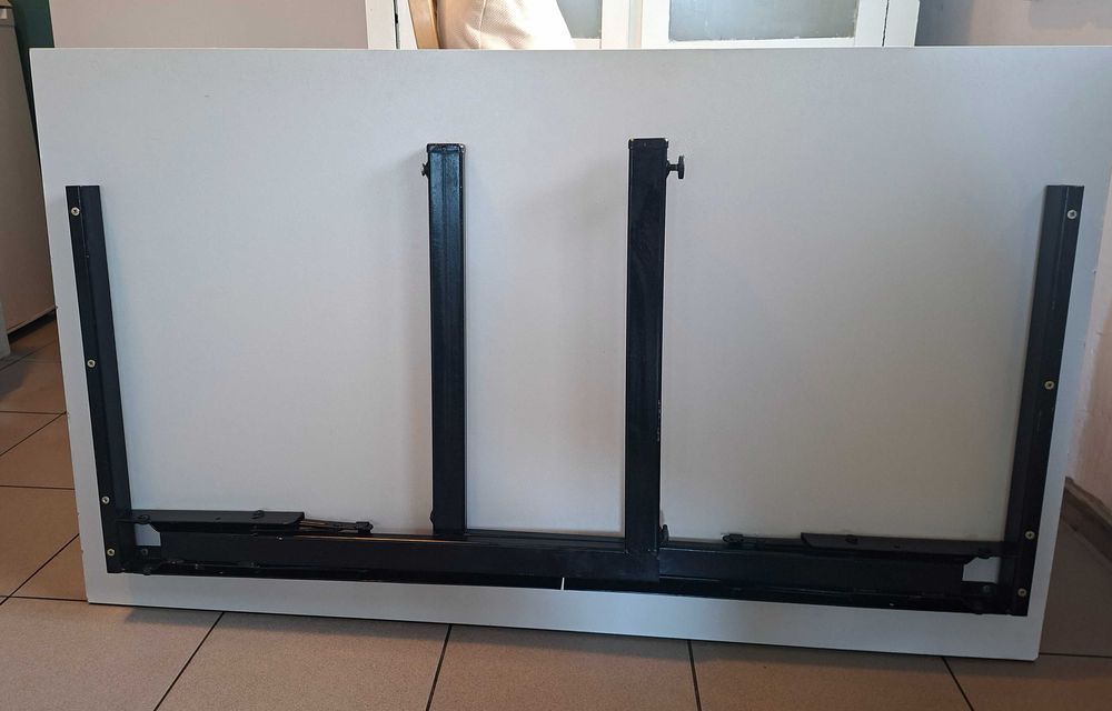 Stoły i blaty do restauracji/biura/konferencje