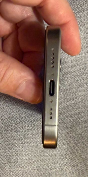 iPhone 15 pro 512 gb