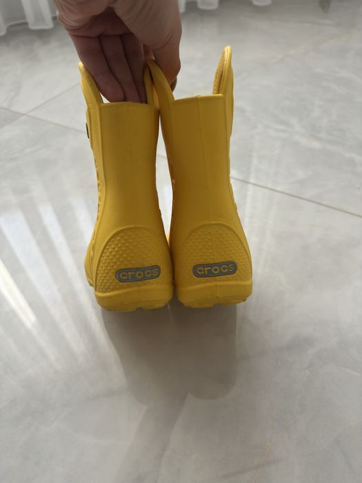 Чобітки на весну 25р Crocs 9 ,білі 24р