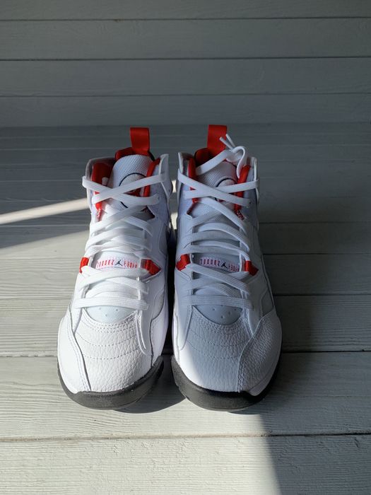 Кросівки Jordan Jumpman Two Trey White University