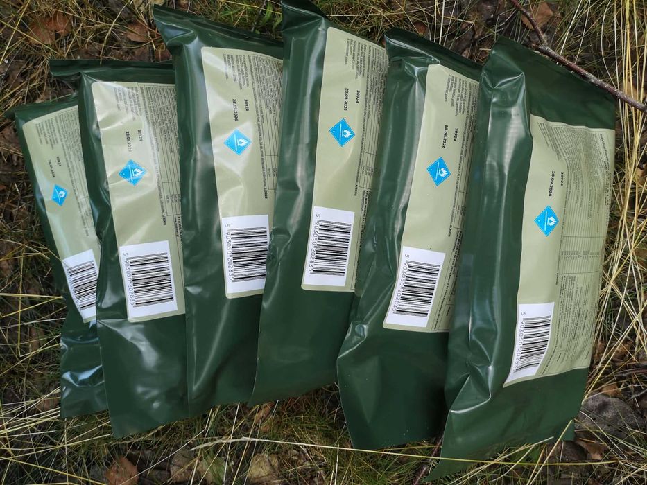 Racje żywnościowe małe S-R-3, danie: Potrawka z kurczaka po meksykańsku, bigos z kiełbasą, całość:  10 sztuk