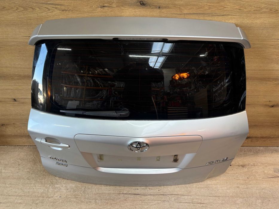 klapa bagażnika toyota rav 4 III