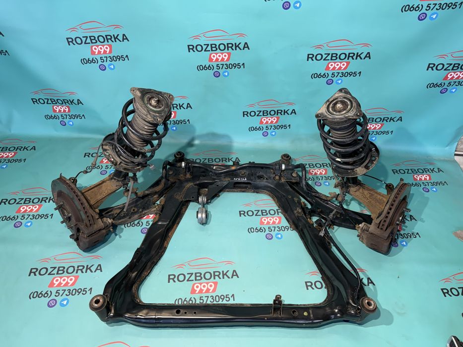 Подрамник стойка Nissan Rogue підвіска X trail T32 цапфа